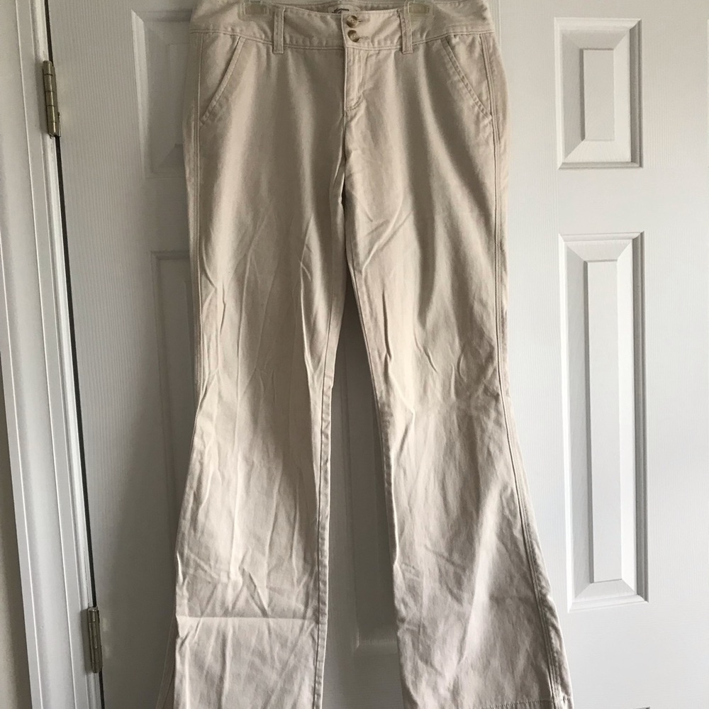 American Eagle Khaki Pants